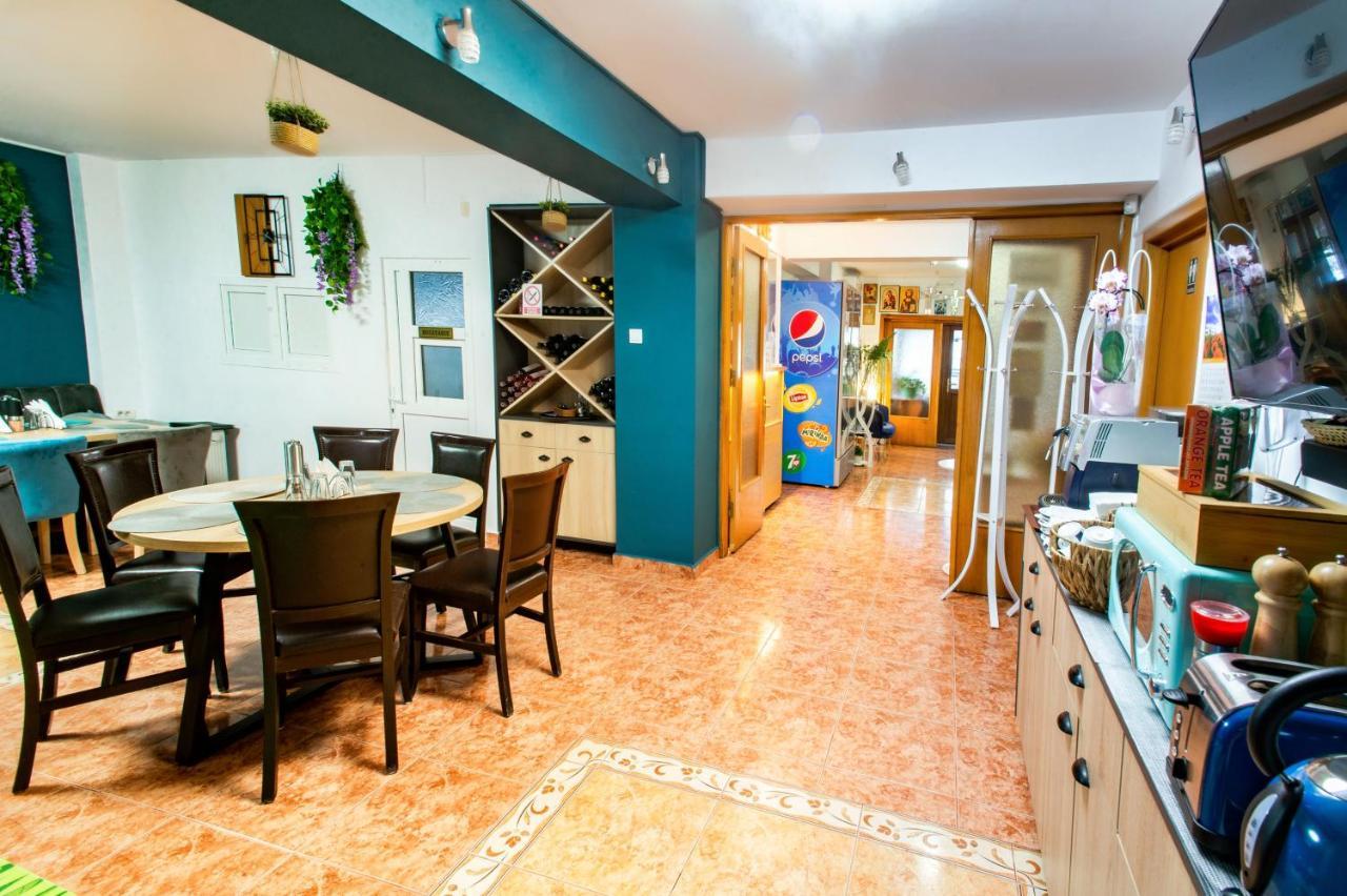 Hotel Roxy & Maryo Eforie Nord Buitenkant foto